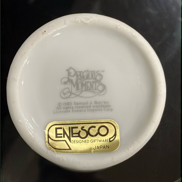 Precious Moments vase - Picture 5 of 5